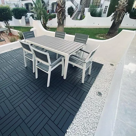 Casa Olivia Villamartin Golf Holiday home